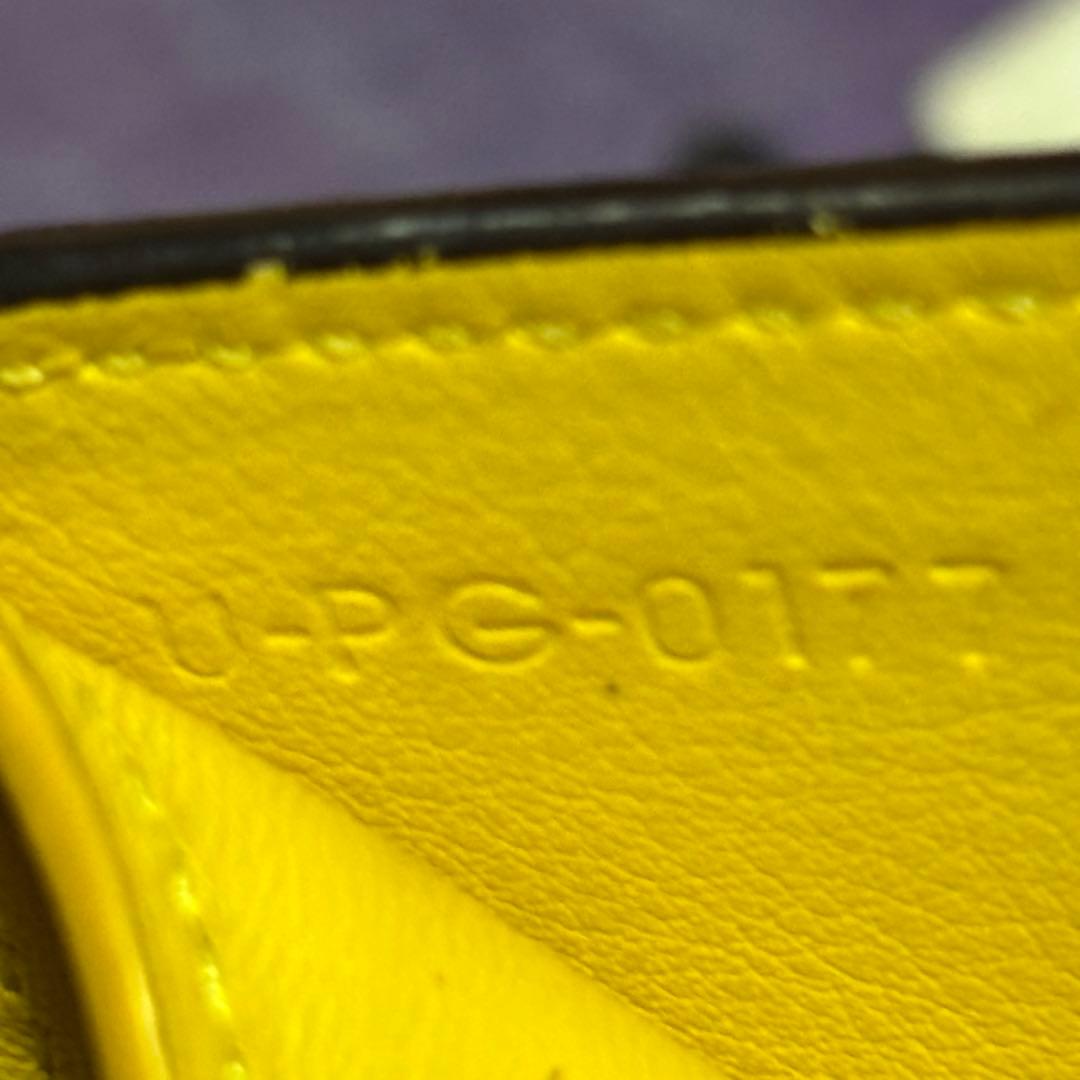 セリーヌ　CELINE 三つ折り財布　グレージュ 正規品