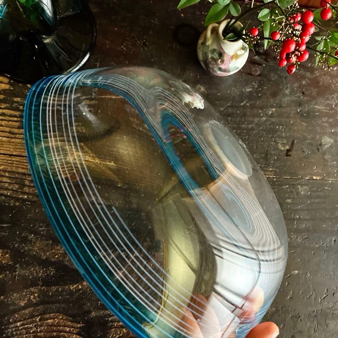 骨董 レトロガラス 四角型 濃水色フチ 線巻 糸巻 菓子鉢 花器 ウランガラス