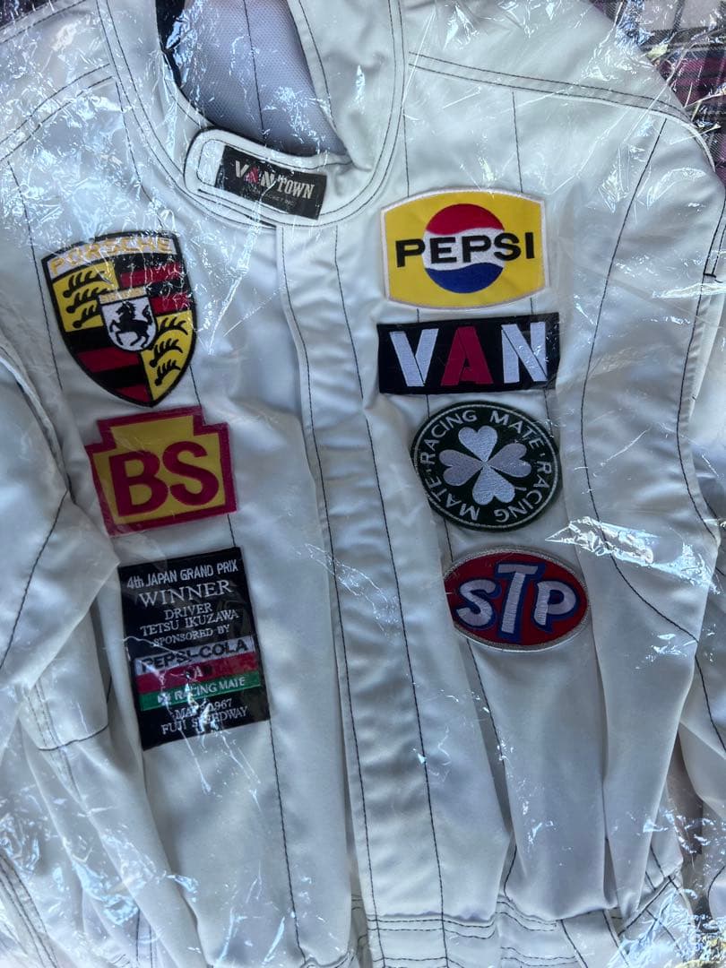 VANレーシングメイト刺繍ワッペン2枚セット大変希少です、、 - メルカリ