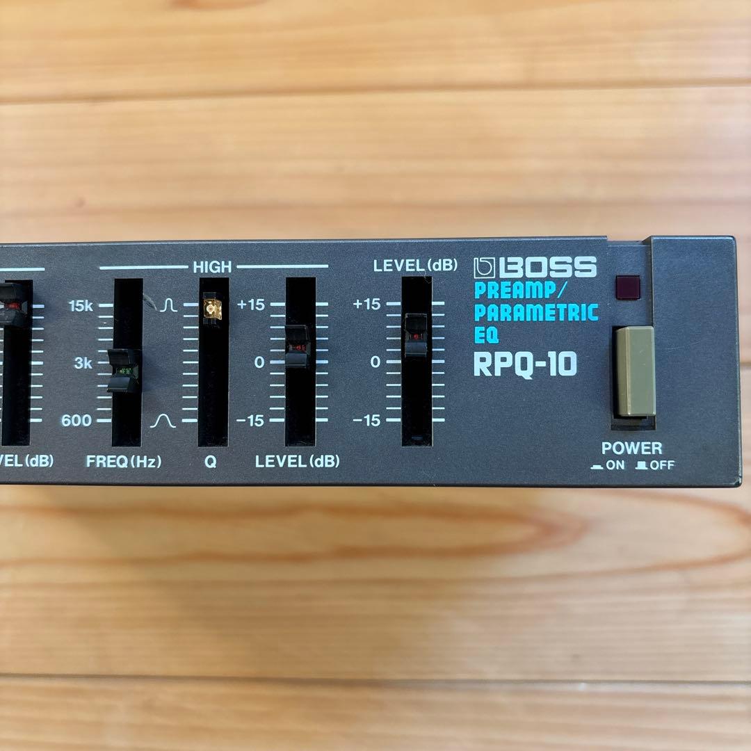 BOSS RPQ-10 プリアンプ/パラメトリック・イコライザー　ハーフラック