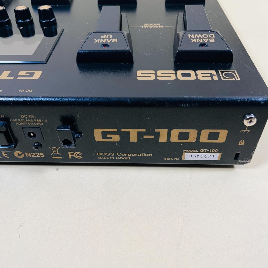BOSS GT-100 ギターマルチエフェクター 電源アダプター 箱 説明書付属