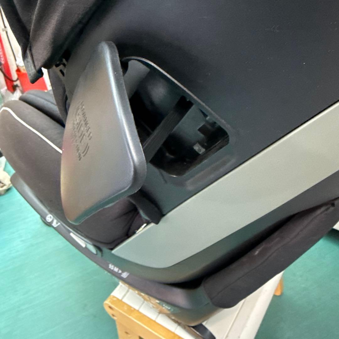 レカロ　チャイルドシート ゼロワン　セレクト　isofix 回転式　新生児から