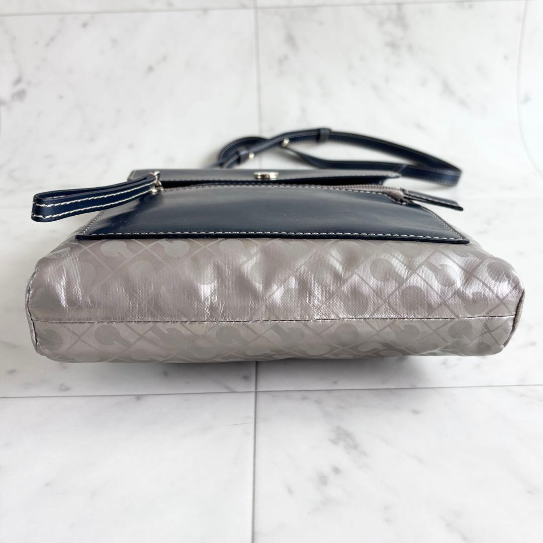 美品✨ ゲラルディーニ ショルダーバッグ ソフティ レザー ポケット ポーチ