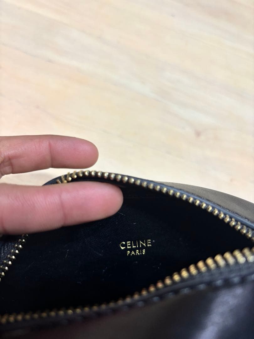 celineブラックオーバルショルダーバッグ