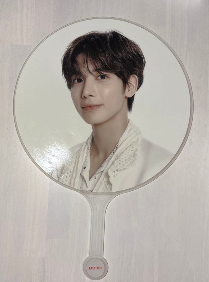 TXT WORLD TOUR ACT:PROMISE テヒョン うちわ - メルカリ