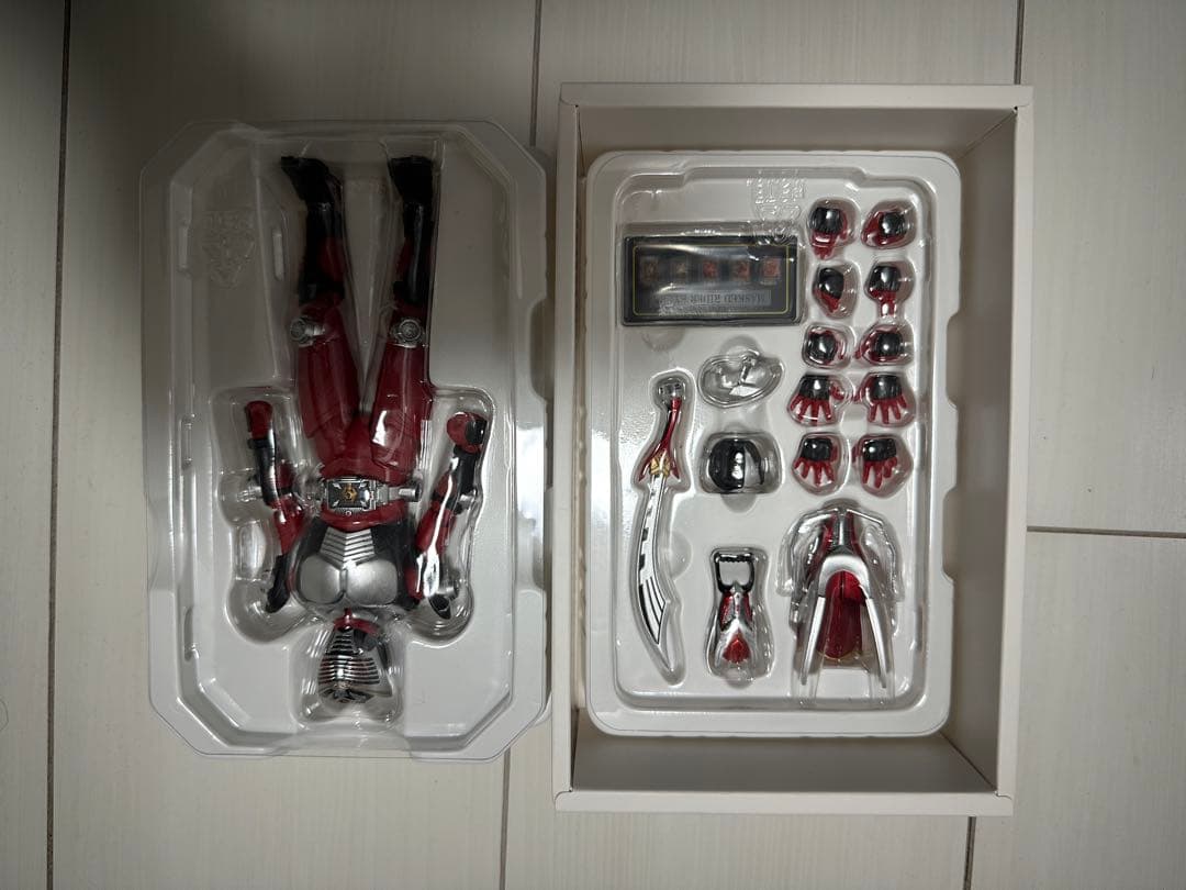 SHFiguarts 真骨彫 仮面ライダー 龍騎