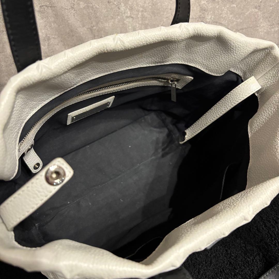 JIMMY CHOO ジミーチュウ ピムリコ スターエンボス ホワイト 肩掛け