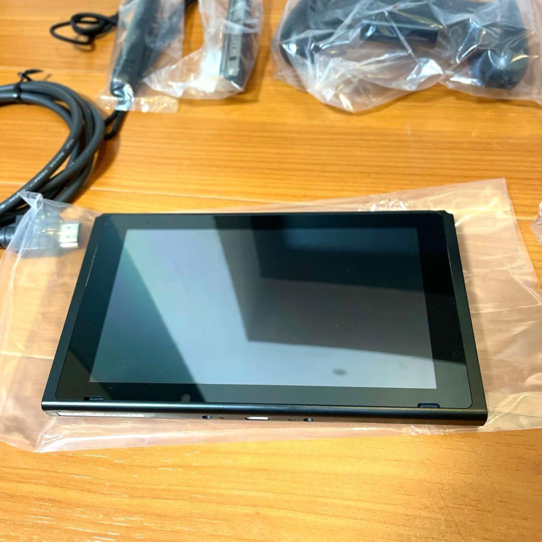 【付属品完備 / ケース付】Nintendo Switch ニンテンドースイッチ