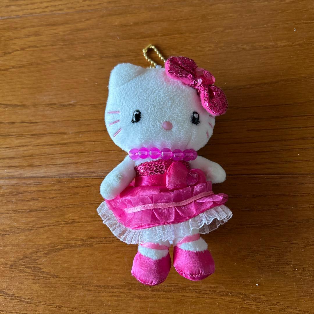 ハローキティ ぬいぐるみ ドレス付き - メルカリ