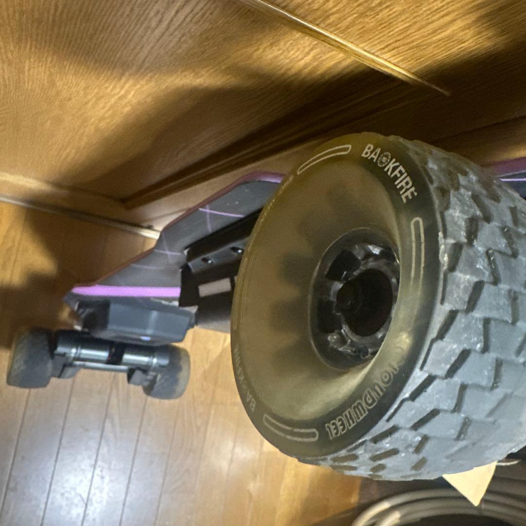 電動スケボー BACKFIRE Zealot S 付属品多数