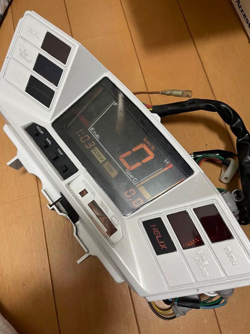 希少！　フュージョン　mf02 純正メーター改