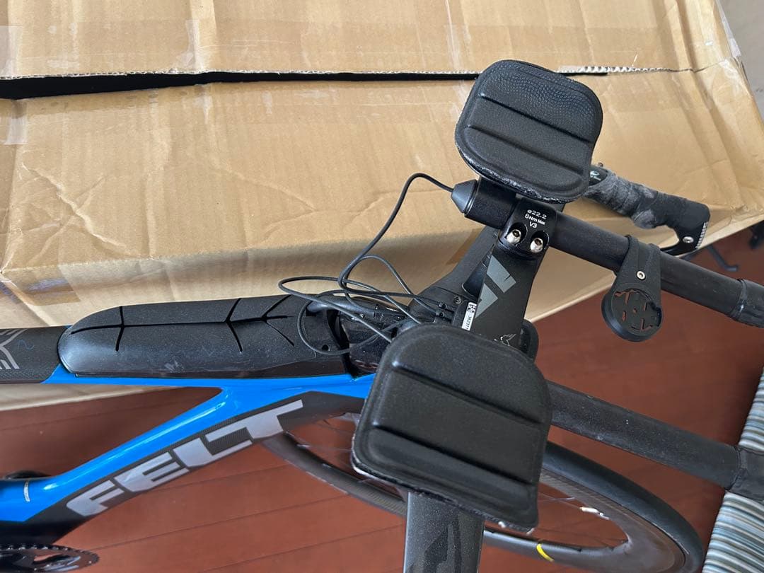 FELT IA2　TTバイク　マビックディープリムホイール