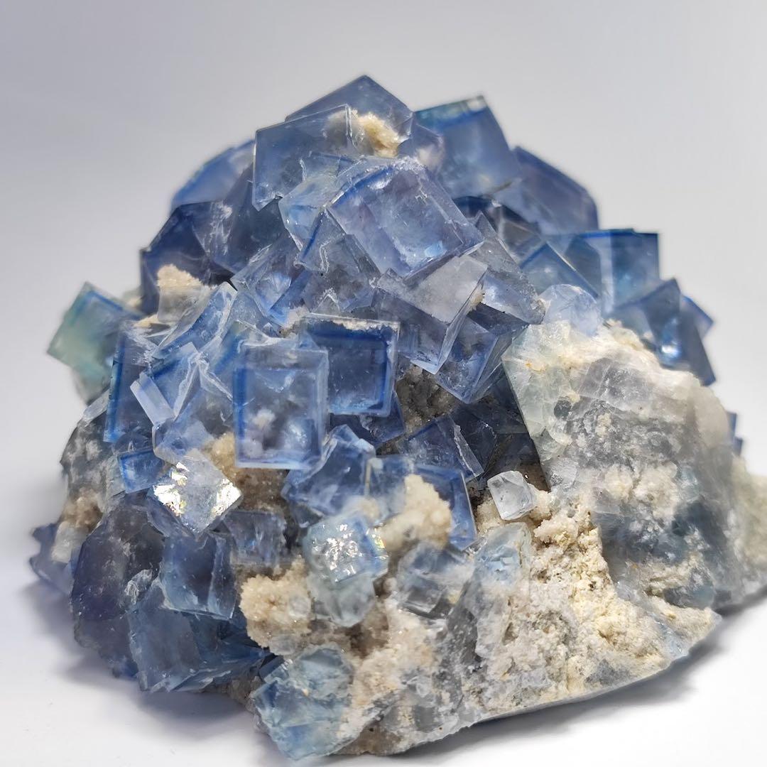 中国産 湖南省 ブルーフローライト 青 蛍石