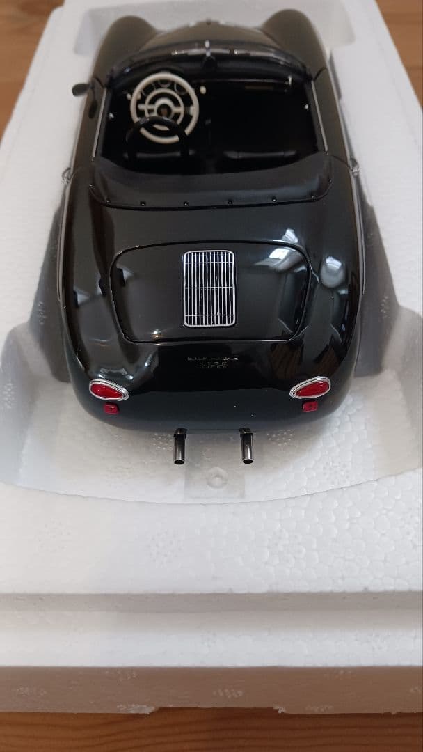 希少オートアート　1/18 ポルシェ356 スティーブ・マックィーンモデル