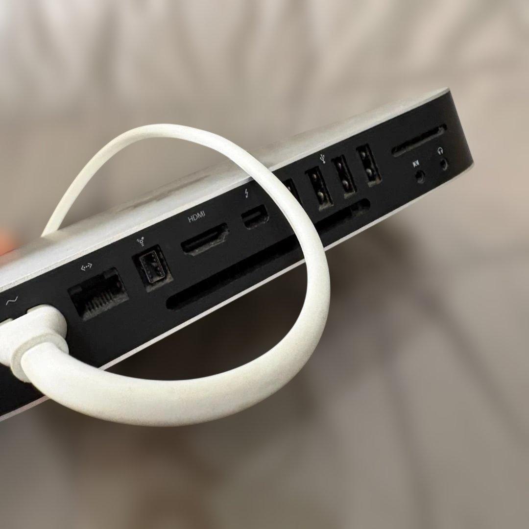 Apple Mac mini CPU 2.3 i7 4GB SSD 256GB