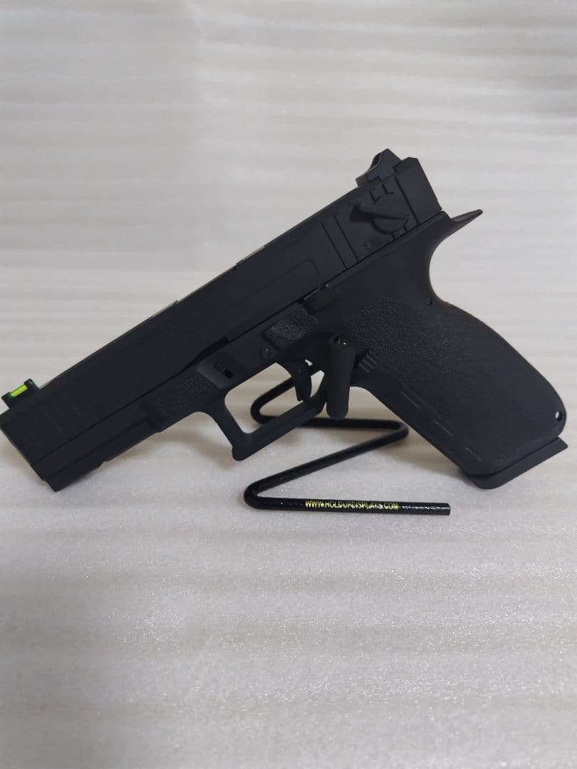 CARBON8 カーボネイト ストライカー9S co2ガスブローバック