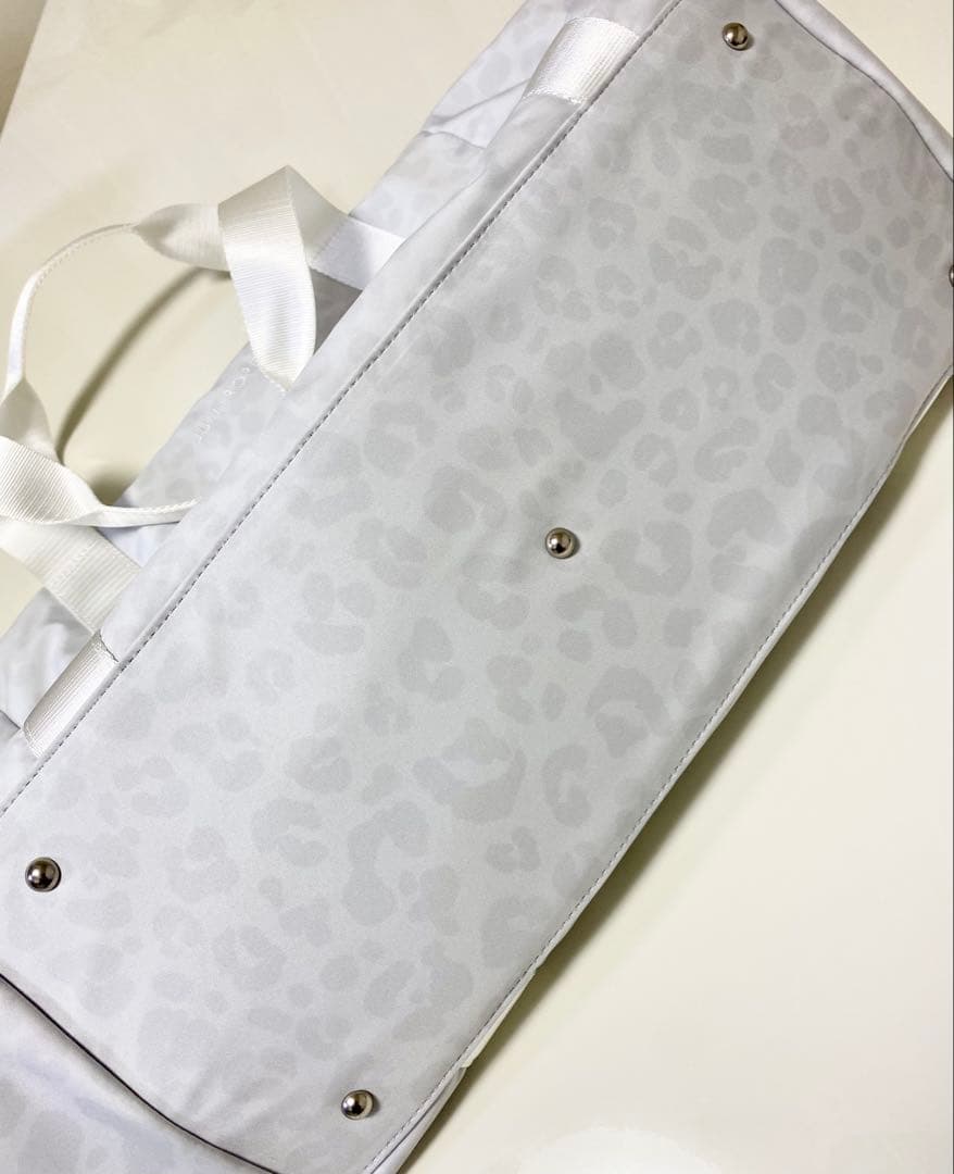 JUN&ROPEジュンアンドロペ　アニマルプリント ボストンバック