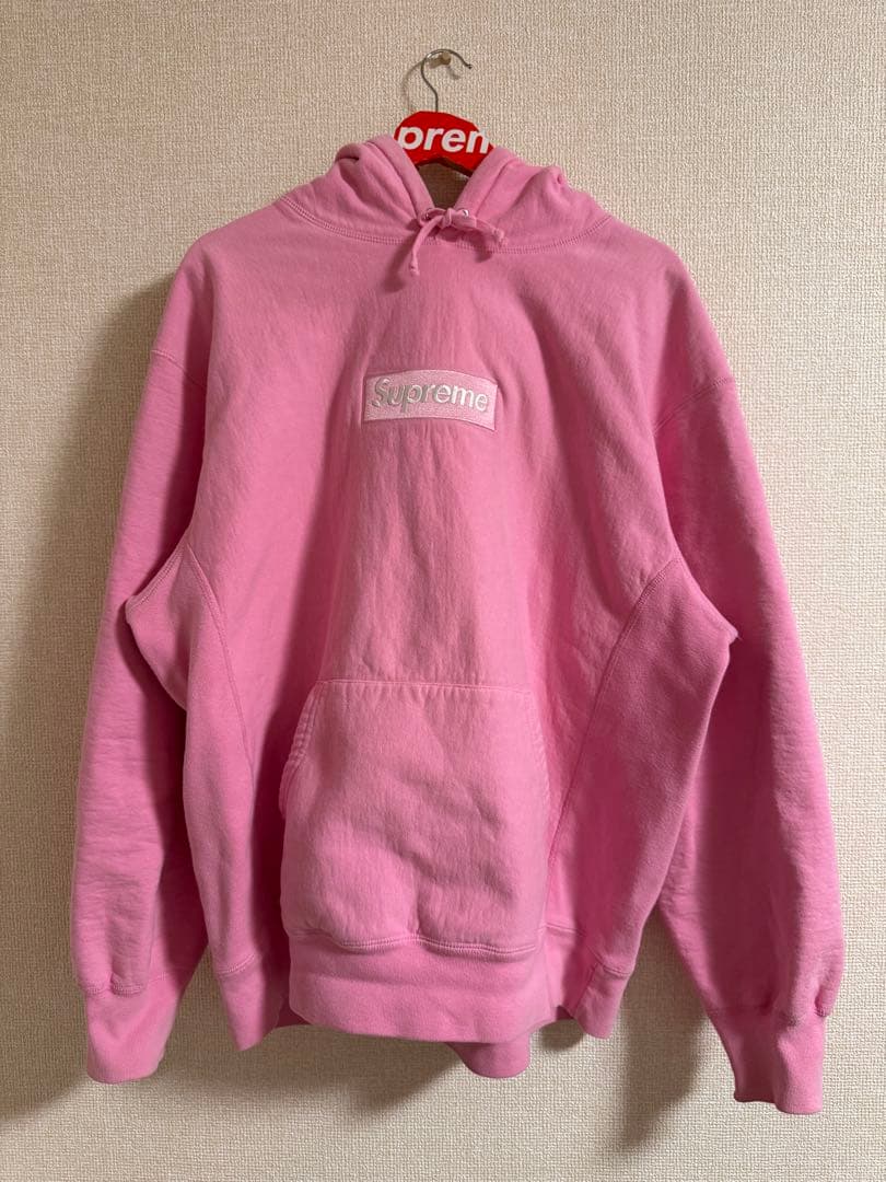 ニ*ク様 Supreme Box Logo Pink パーカー ピンク シュプリ