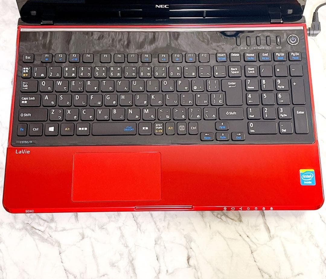 美品✨Windows11✨爆速SSDお洒落ノートパソコン赤✨カメラ薄型・オフィス