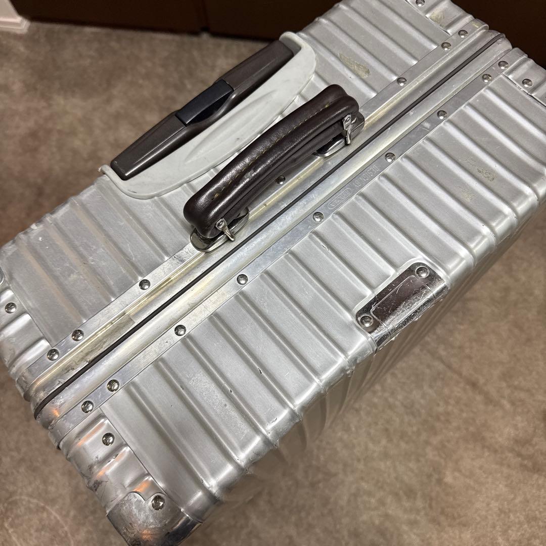金具取替済み RIMOWAキャリーケース 70l クラシック classic - メルカリ