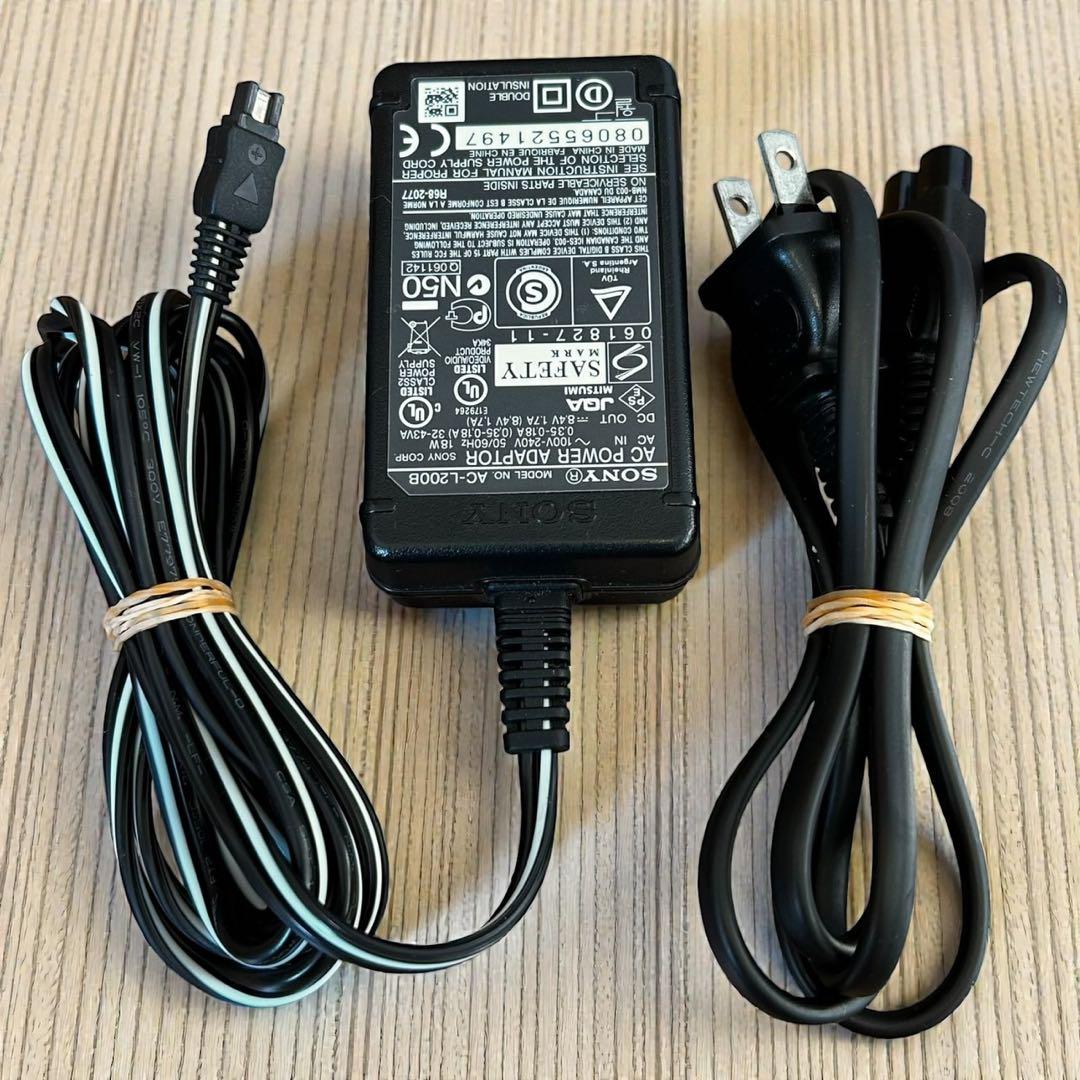 完動品✨付属品多数✨SONY HDR-SR12 HANDYCAM ビデオカメラ