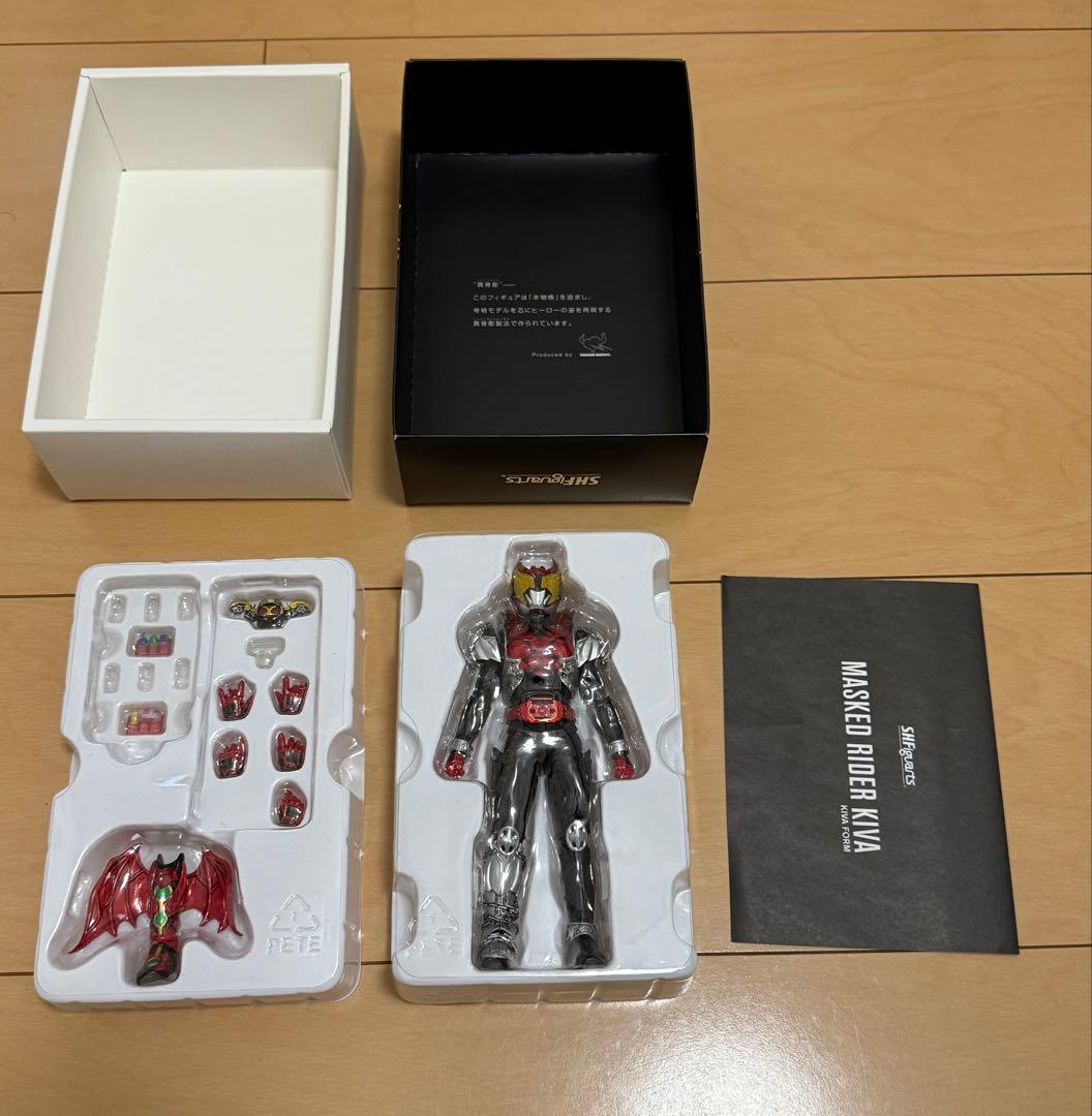 ぱ*ん様 S.H.Figuarts 仮面ライダーキバ　キバフォーム 真骨彫製法