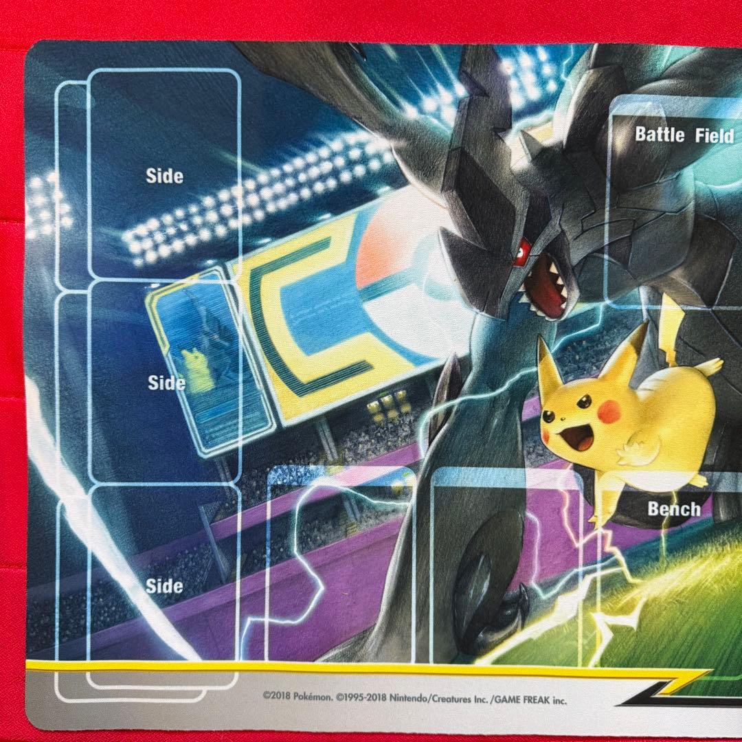 特価】ピカチュウ ゼクロム プレイマット ハーフプレイマット - メルカリ