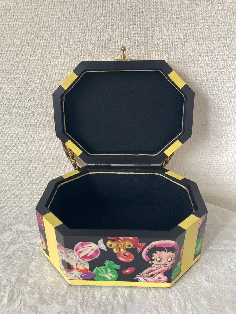 Bettyちゃんの、木製バック！！ヴィンテージ