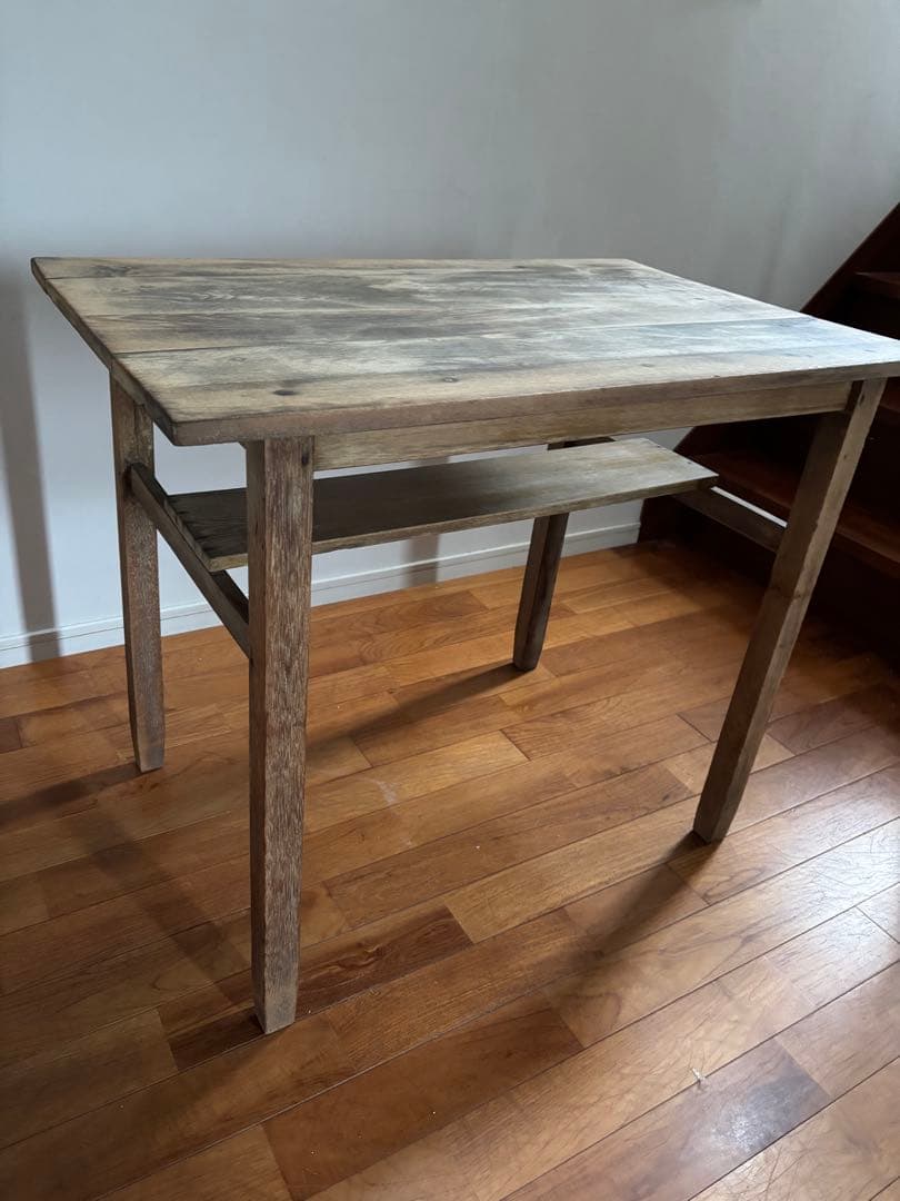 木製ダイニングテーブル 下棚付き