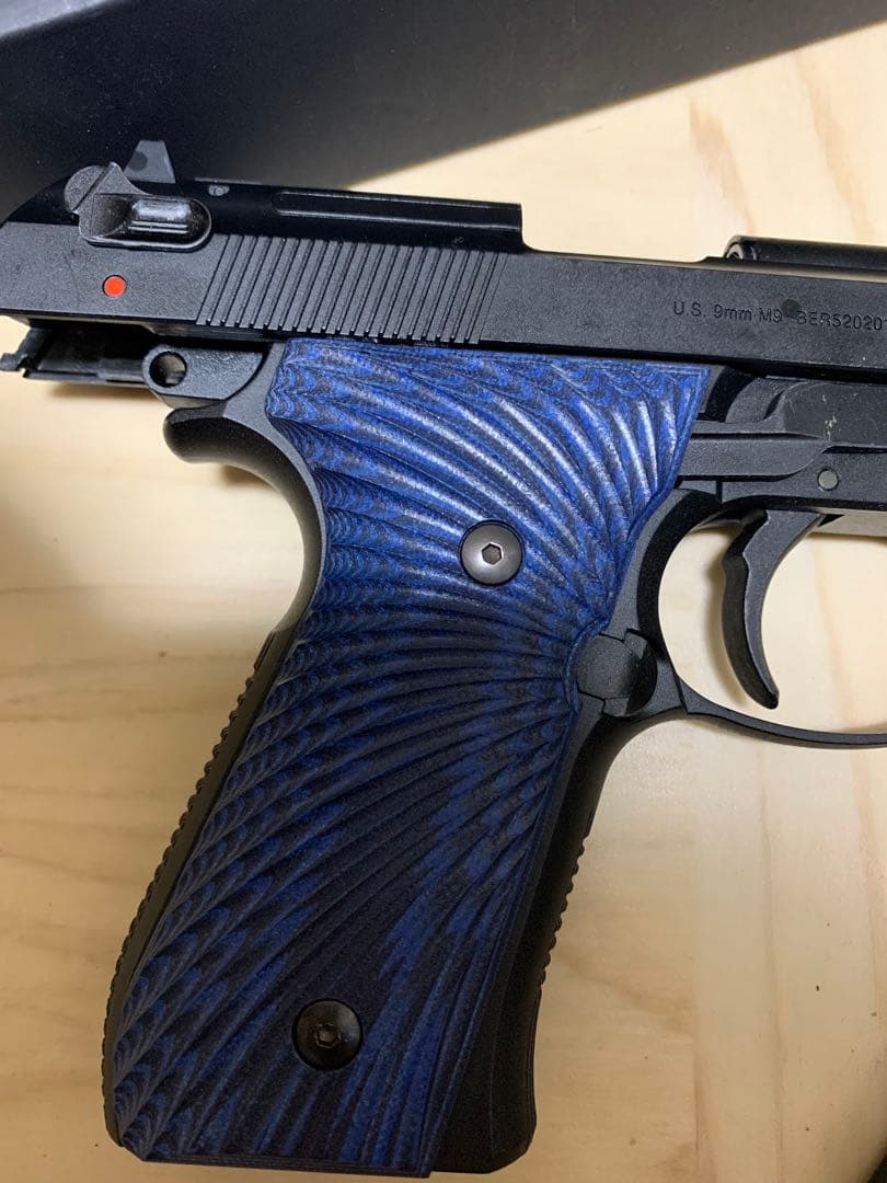 概ね美品　東京マルイM9A1ベレッタ ガスブローバック　可変ポップ　カスタム品