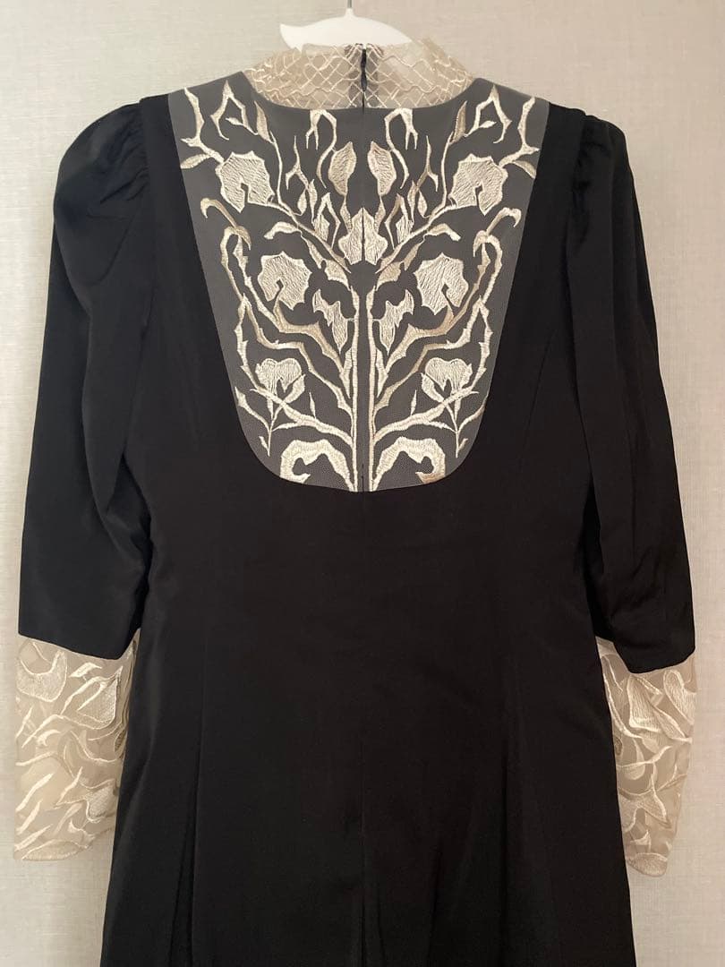 【美品】etoll バック刺繍フレアドレス オケージョンドレス