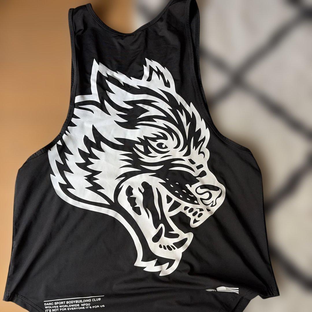 ダルクスポーツ タンクトップ - メルカリ