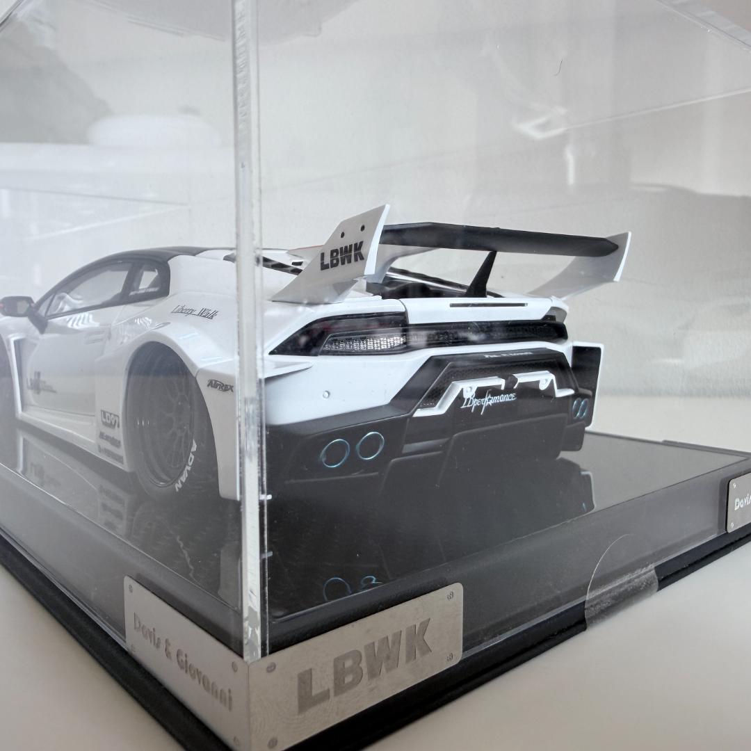 ミニカー LBWK special series HURACAN 1:18