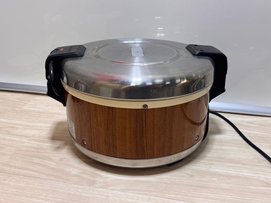 2) Zojirushi 炊飯器 木目調 THA-C40A 生活家電