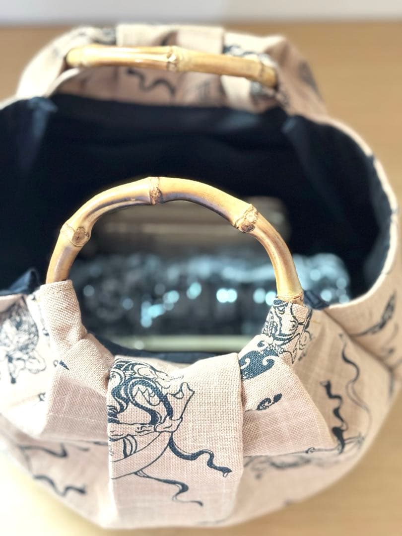 和装バック　着物バック　和柄コットン生地・風神雷神（ベージュ）