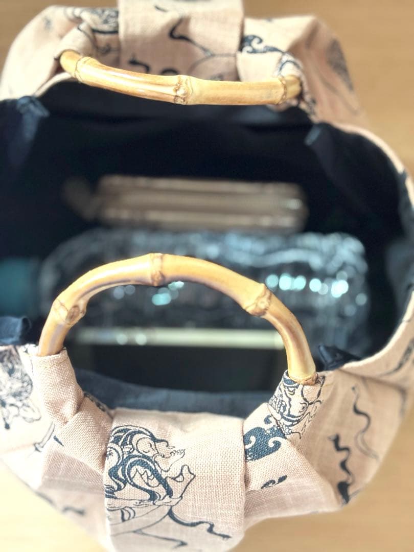 和装バック　着物バック　和柄コットン生地・風神雷神（ベージュ）