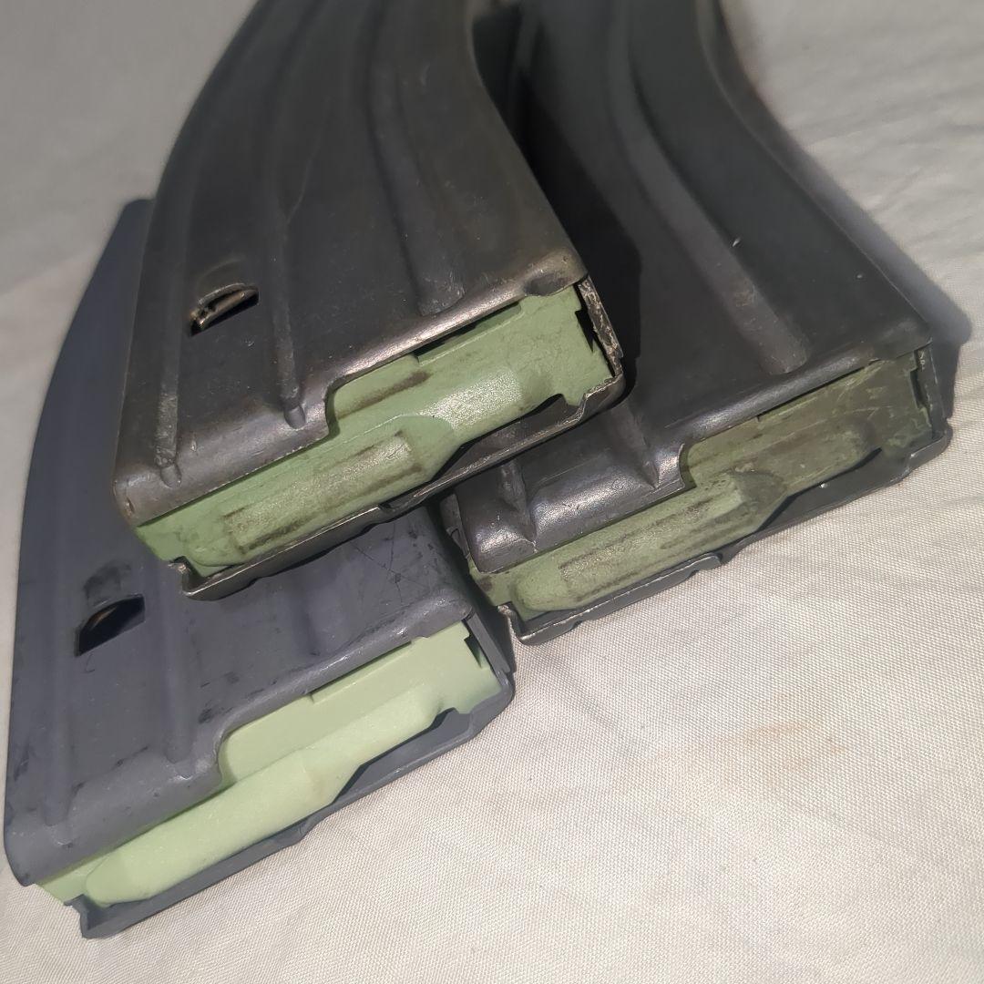 米軍放出品 官給品 実物 M4/M16 アルミ製STANAGマガジン 3本セット