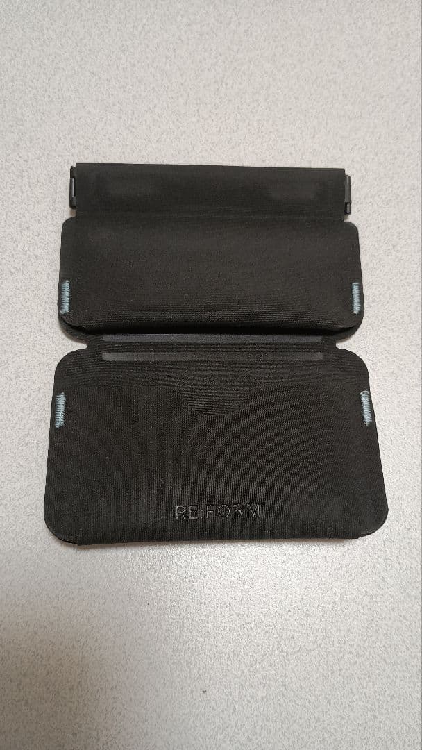 ま*》様 【早い者勝ち】RE:FORM　ミニ財布　ブラック