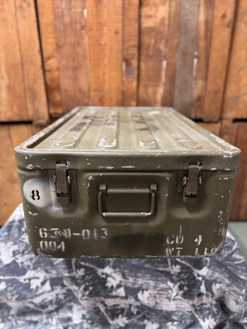 レアお宝品！Vintag！ミリタリー コンテナ 米軍 USA 弾薬庫　収納箱②