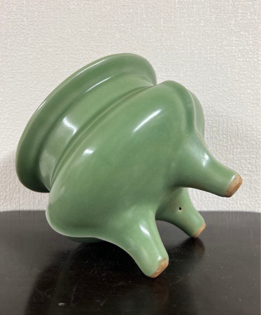 中国古美術 青磁袴腰香炉 龍泉窯香炉 F1-10