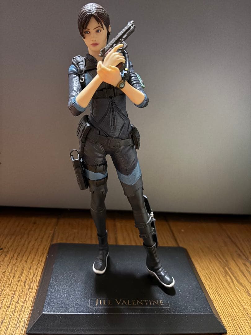 バイオハザード 1/6フィギュア ジル・バレンタイン SWTOYS FS059ジル