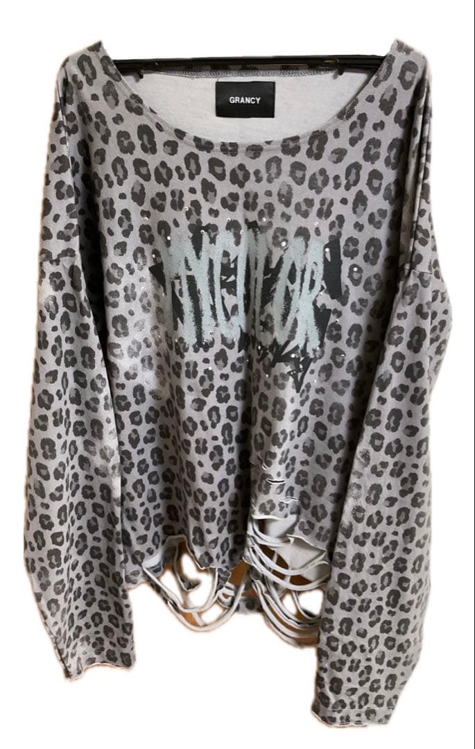 GRANCY】総柄ラインストーングラフィックロンT