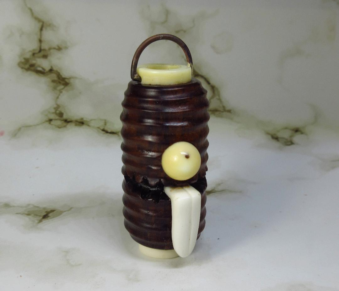 銅製彫刻・「ビーチの女」躍動的精美彫刻・