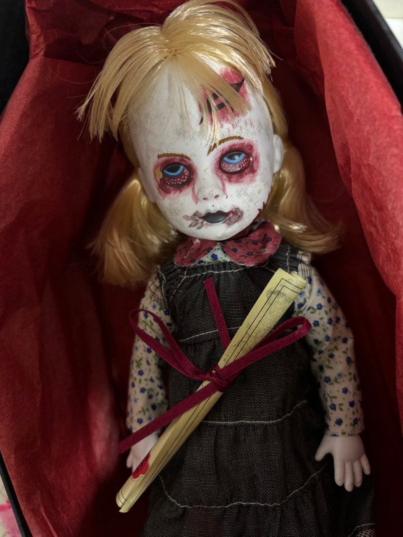 living dead dolls AVA シリーズ22