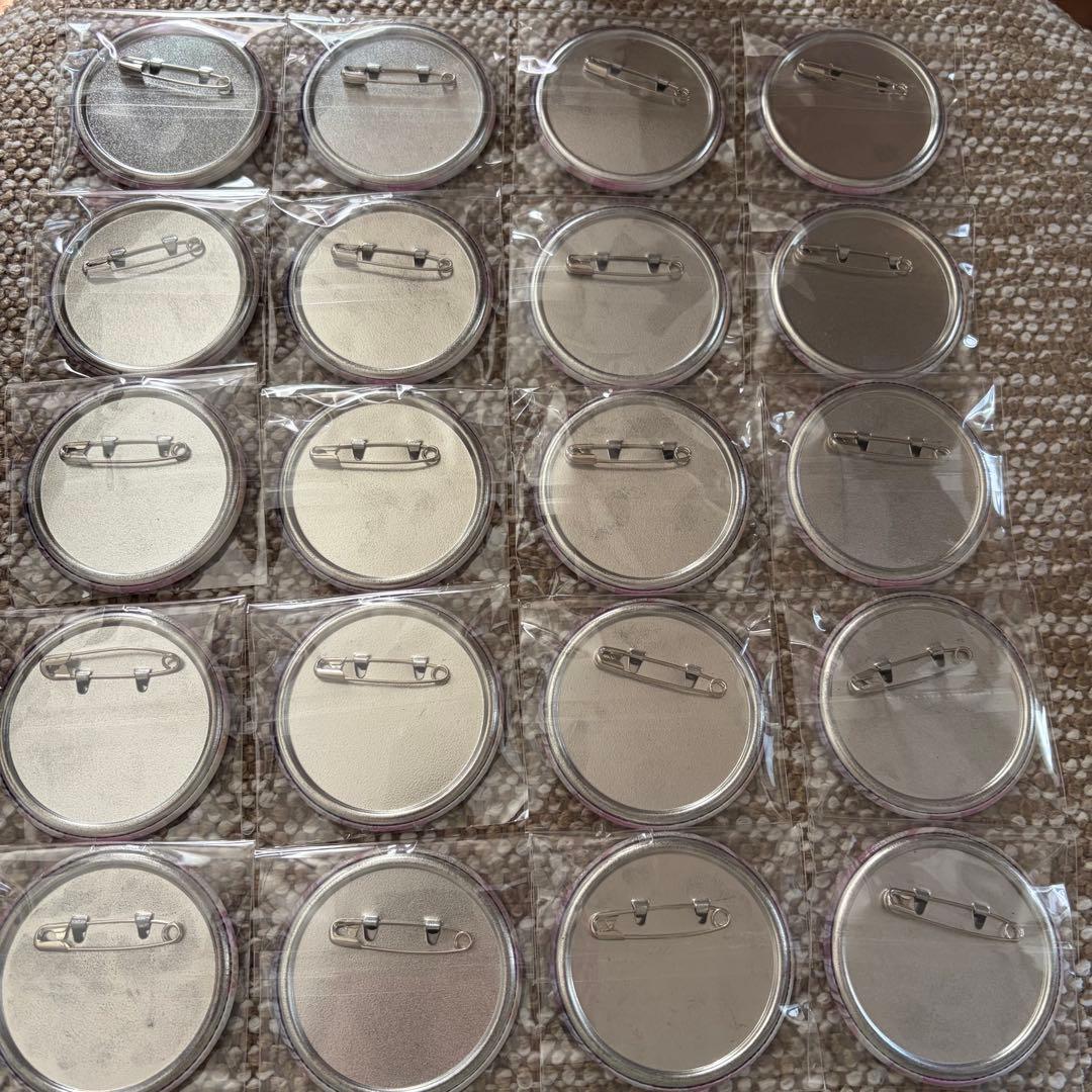 宵崎奏 缶バッジ