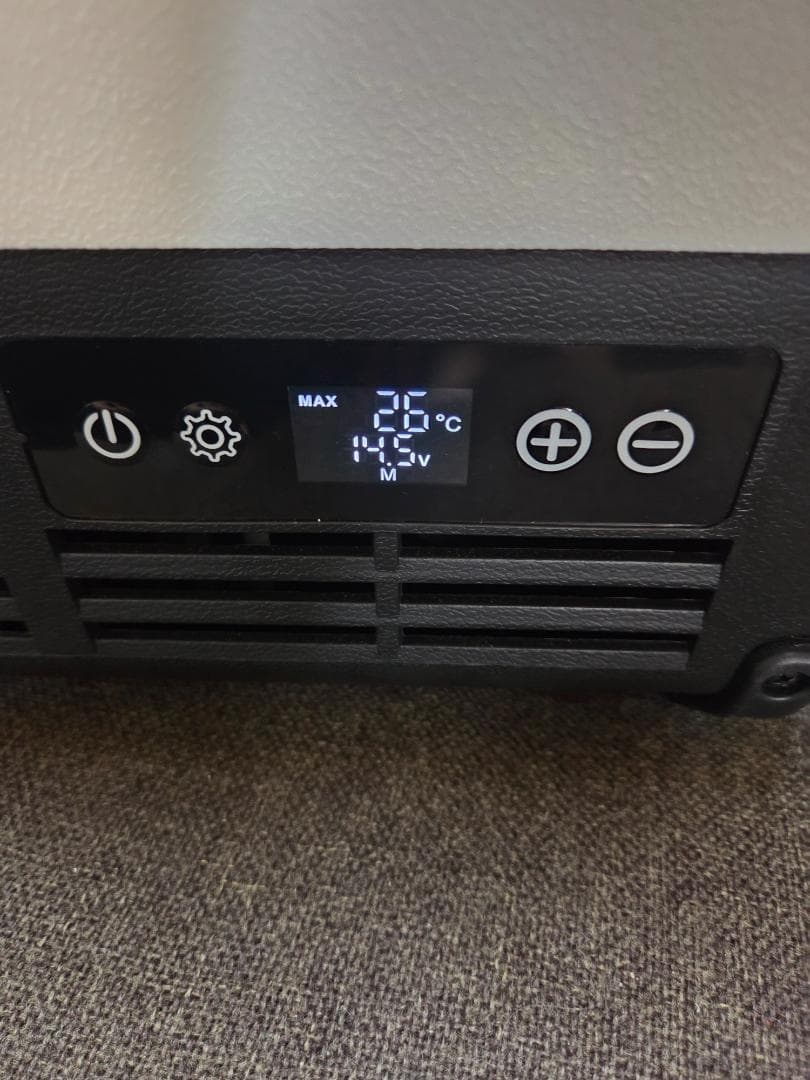 最終お値下げします。➖️20℃～60℃！ コードレス冷温庫美品です！ 10L