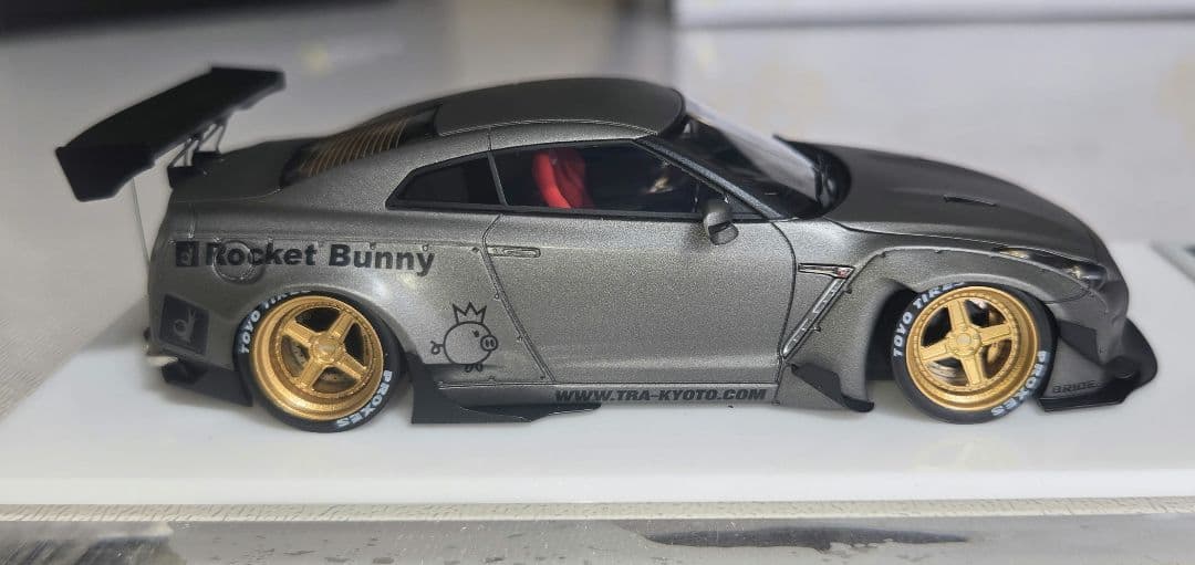 1/43ミニカー　アイドロン　Rocket Bunny GT-R 　マットグレー