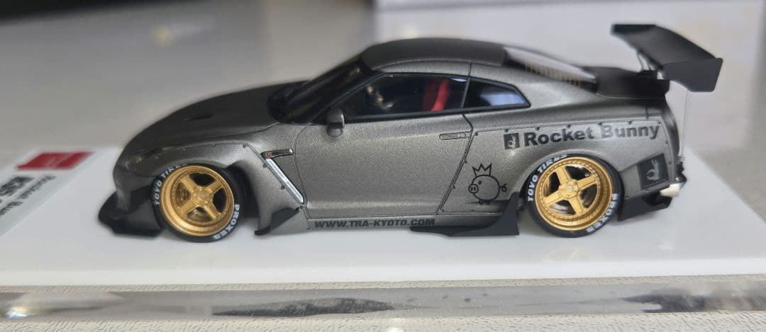 1/43ミニカー　アイドロン　Rocket Bunny GT-R 　マットグレー