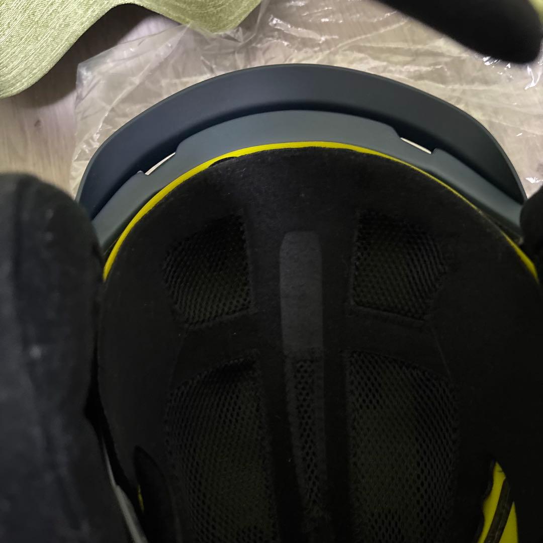 美品　ANON PRIME MIPS ヘルメット Mサイズ　スノーボード　自転車