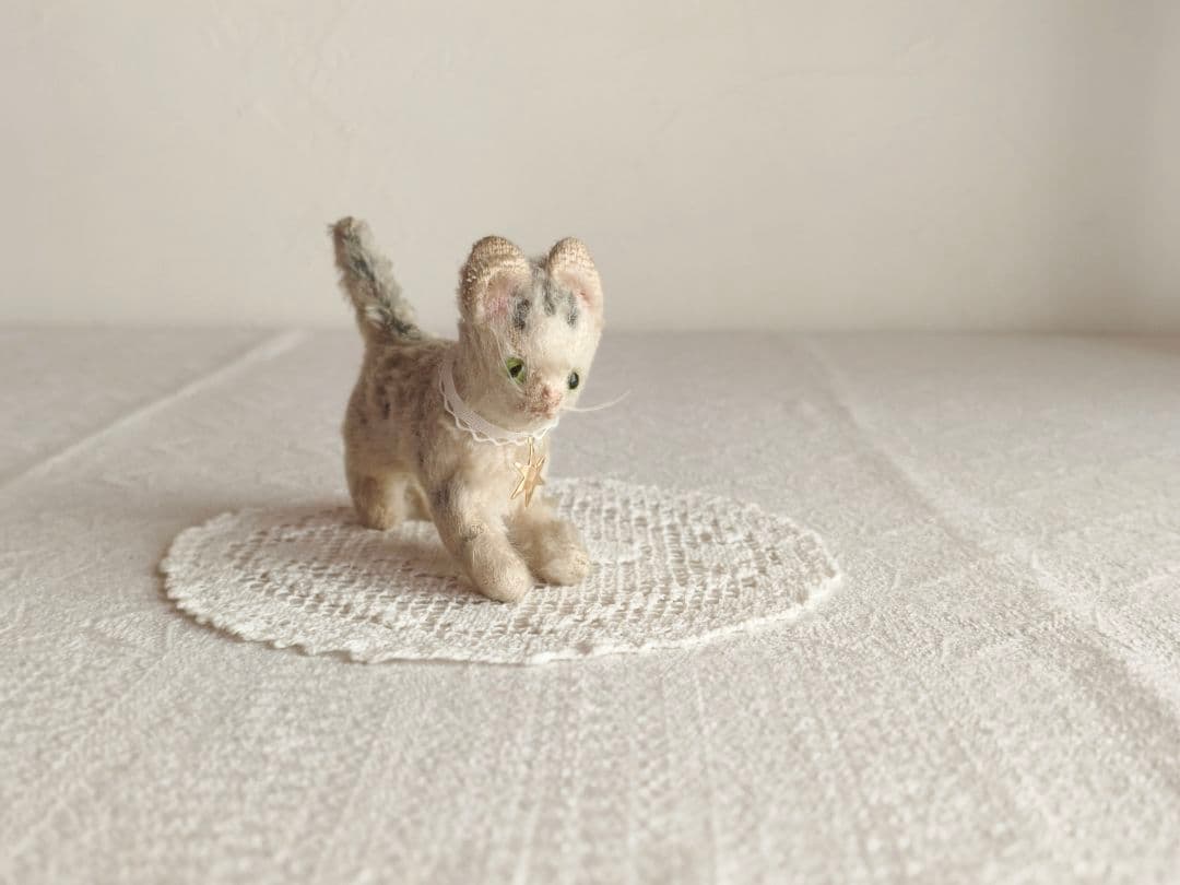 * antique bear ୨୧ * 小さくて可愛い トラ猫ちゃん